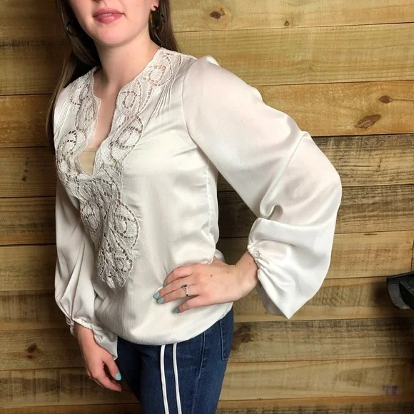 BCBG Maxazria, tie waisted blouse - Picture 3 of 11